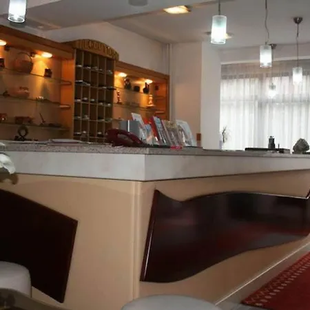 Mramor Lägenhet Skopje